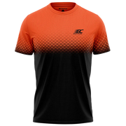 Tee-shirt running homme BODYCROSS Djoe orange et noir vue de face avec motif graphique dégradé et logo poitrine
