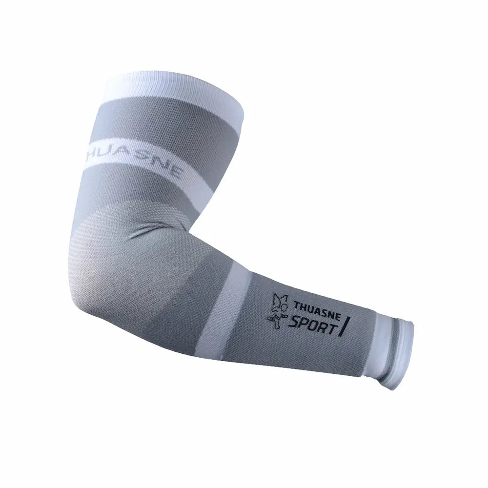 Manchette de compression bras gris clair et blanc THUASNE SPORT Performance avec logo