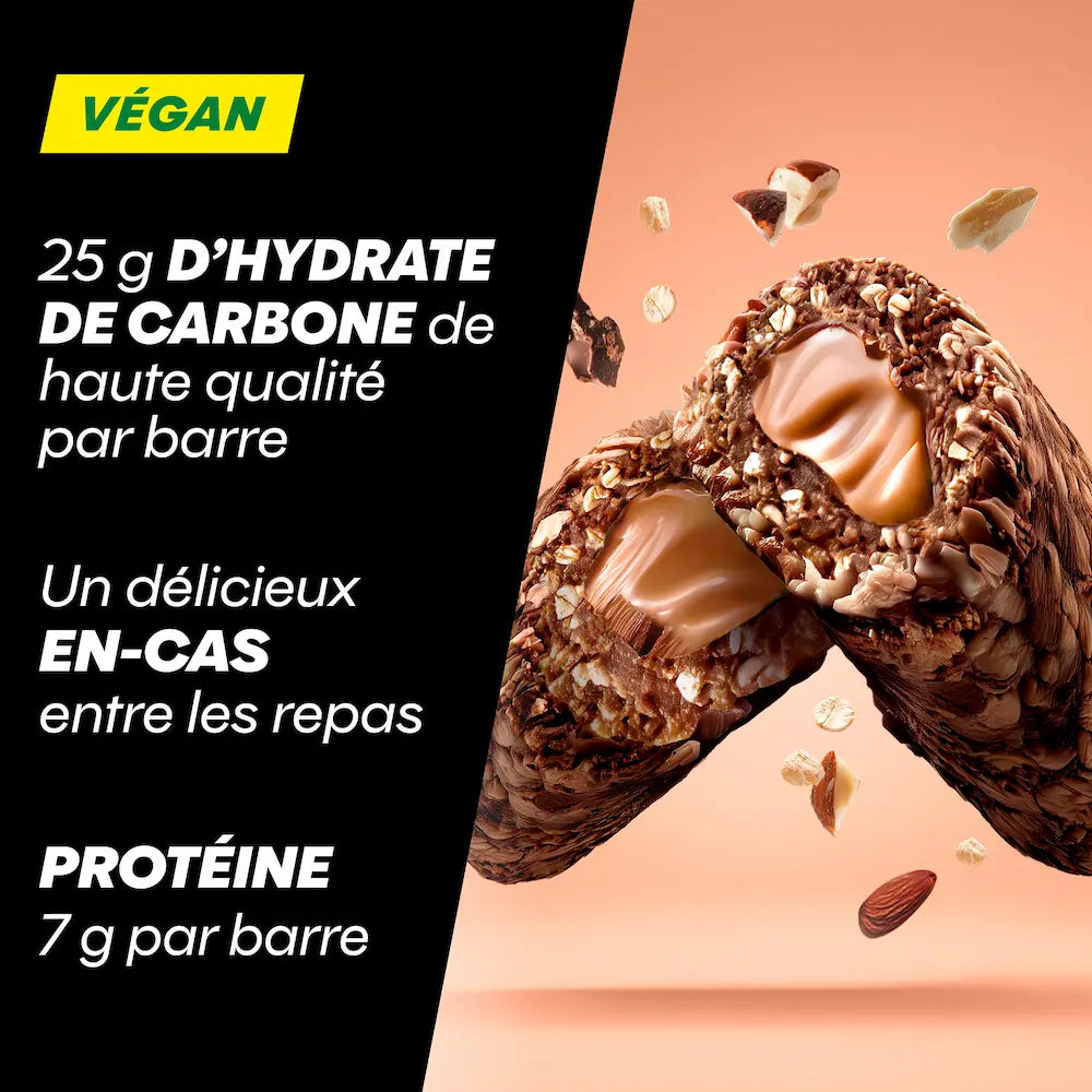 Barre Powerbar OAT Energy Cacao Amandes ouverte avec cœur fondant, 25 g de glucides et 7 g de protéines