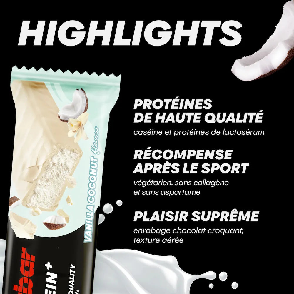 Barre Powerbar Protein+ 30% Vanille-Coco coupée avec enrobage blanc, intérieur aéré et noix de coco
