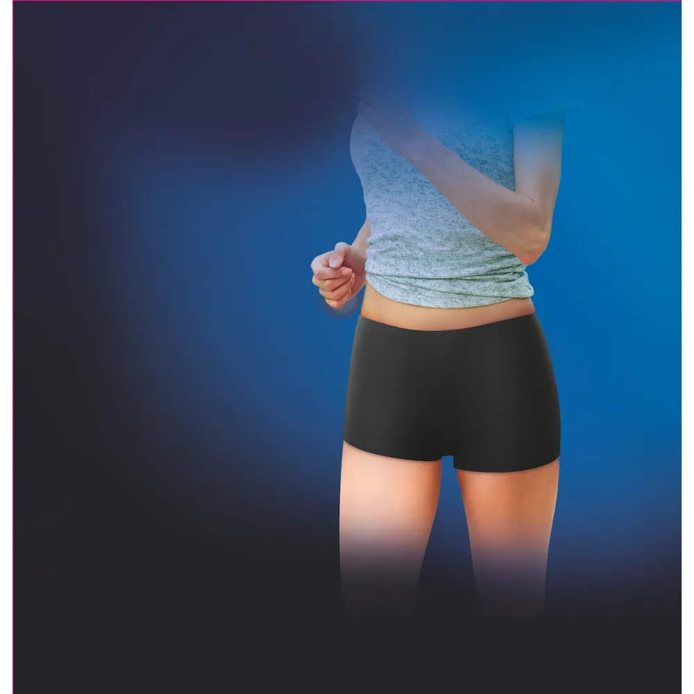 Sportive portant le shorty ThermoSeam Thuasne Sport noir